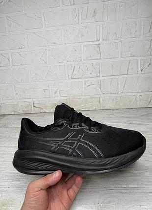 Крутые черные беговые кроссовки asics gel-cumulus 26