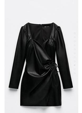 Платье кожзам zara 🖤