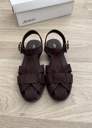 Босоніжки jenny коричневі 36(37) розмір