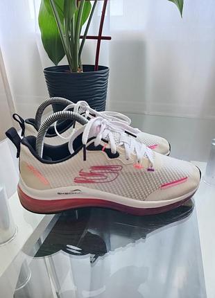 Skechers беговые