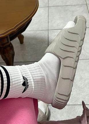 Мужские шлепанцы пантолеты тапочки сланцы adidas adilette 22 light brown