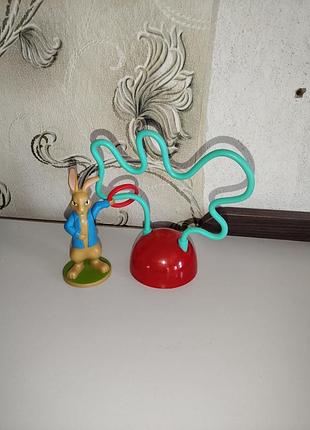 Макдональдс игрушка кролик