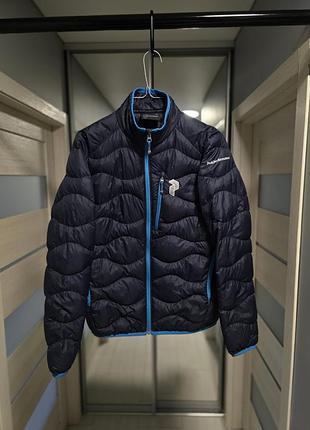 Пухова куртка peak performance helium jacket