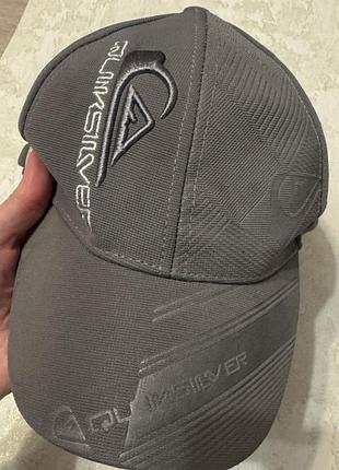 Кепка quiksilver серая