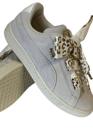 Жіночі кросівки puma suede heart athluxe у забарвленні "whisper white / team gold".розмір:35,5;матеріал:замш