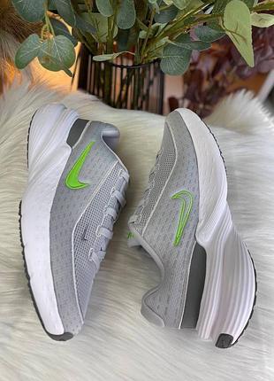 Кроссовки nike 4