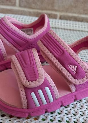 Босоніжки adidas 20р