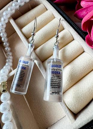 Прикольні сережки пляшечки absolut, креативні сережки пляшки горілки absolut • епатажні прикраси