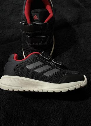 Дитячі кросівки adidas