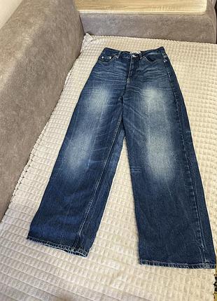Сині джинси pull&bear широкі джинси pull&bear (wide leg) з потертостями, розмір eur 36