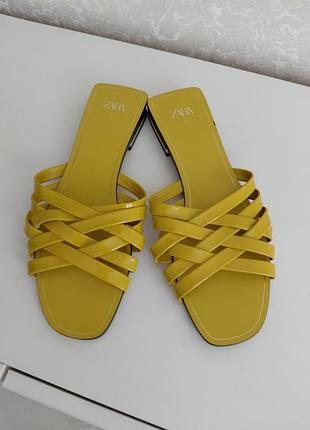 Босоножки zara