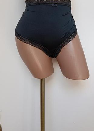 Батальные гладкие трусы хипстеры с кружевом marks &amp; spencer.22р.