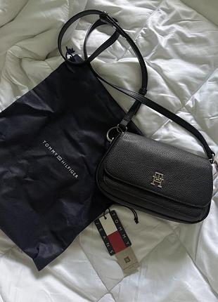 Сумка tommy hilfiger crossover