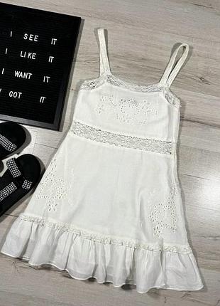 Сукня з вишивкою zara