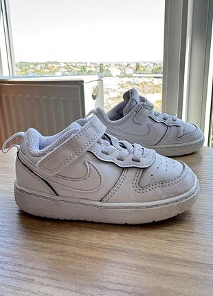 Оригінальні кросівки nike air force