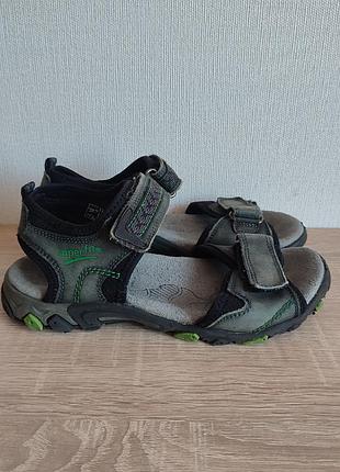 Кожаные сандалии босоножки на мальчика superfit 34р. 22 см.
