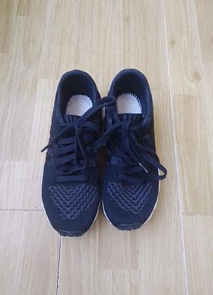 Кроссовки р.4,598, 37, стелька 23 см. adidas