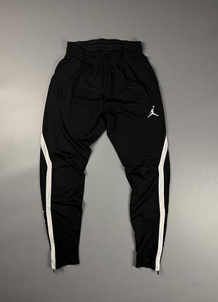 Чоловічі спортивні штани jordan dri-fit m