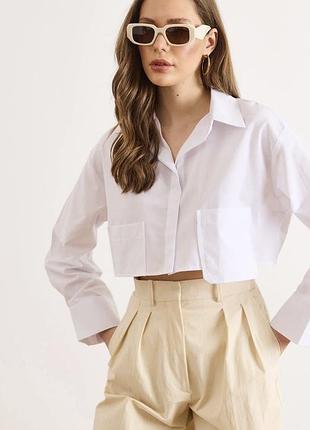 Вклрочена рубашка zara, з асиметричними накладними кишенями