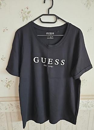 Футболка для мужчин фирмы guess