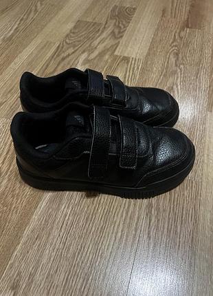 Детские кроссовки adidas tensaur sport 2.0 с застежками на липучках.
