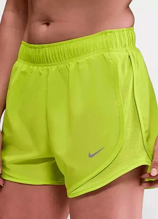 Шорти жіночі nike tempo womens dri-fit mid-rise brief-lined running shorts black hm6096-389