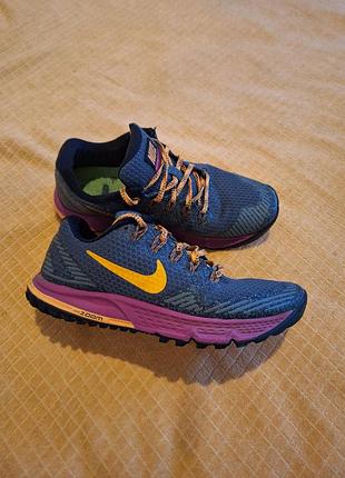 Женские кроссовки nike, 37,5 см