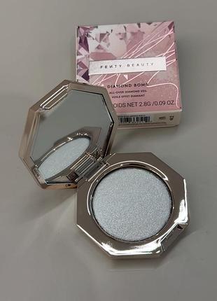 Розкішний хайлайтер з набору fenty beauty how many carats?! diamond bomb all-over diamond veil mini