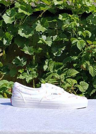 Vans off the wall aura checkboard