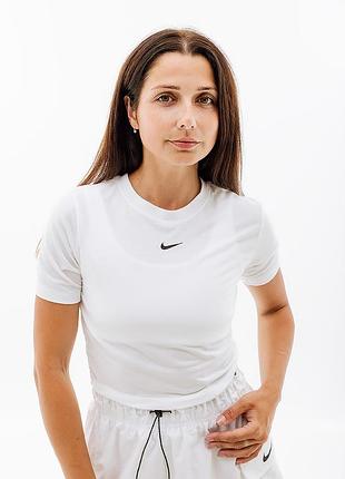 Футболка жіноча nike w nsw tee essntl slim crp lbr fb2873-100
