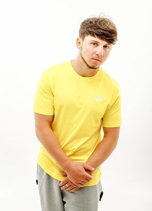 Футболка чоловіча nike m nsw club tee ar4997-732