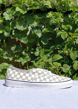 Vans off the wall drizzle