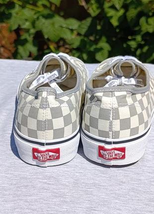 Vans off the wall drizzle 6