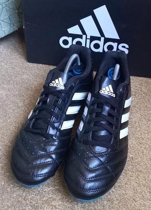 Бутсы adidas р.40. оригинал