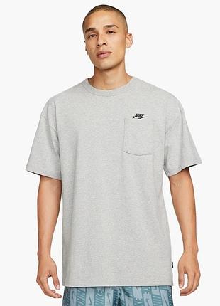Футболка чоловіча nike sportswear premium essentials grey dq9295-063 s