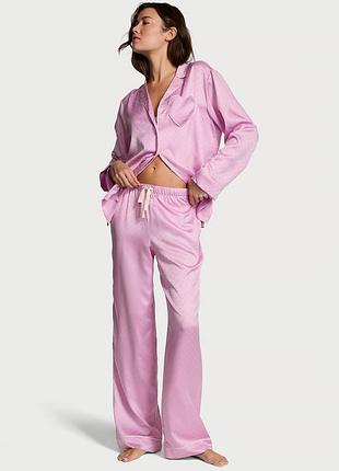 Пижама сатиновая (рубашка + штаны) victoria's secret signature satin heart long pajama set s regular лиловый