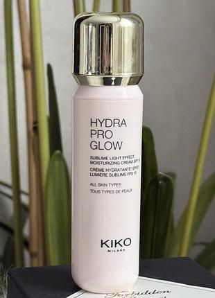 Зволожувальний флюїд для обличчя, що додає сяйво kiko milano hydra pro glow spf 10