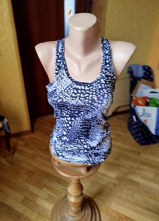 Майка фірми h&m