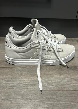 Кросівки adidas