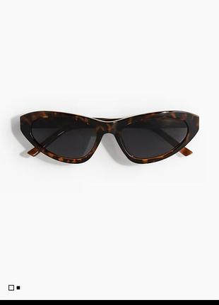 Сонцезахисні окуляри cat eye h&m