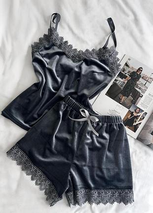 Женский велюровый комплект майка та шорты helen collection s-m графит