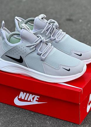 Кросівки nike розпродаж