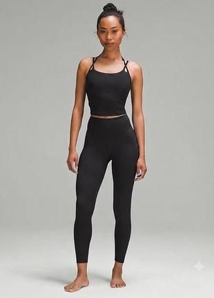 Топ спортивний жіночий lululemon breezethrough strappy tank top light support, b/c cup