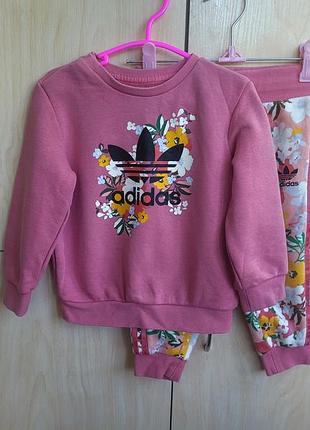Костюм  adidas на 1,5 роки