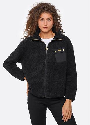 Женская черная куртка флисовая от бренда barbour international.размер л