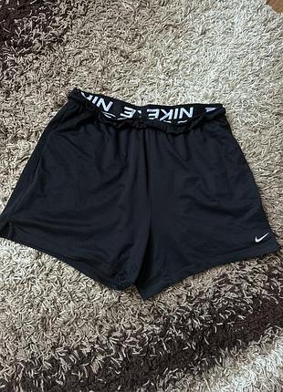 Жіночі шорти футболка nike dri fit puma adidas under armour