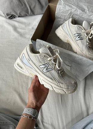 Кроссовки new balance 740 beige