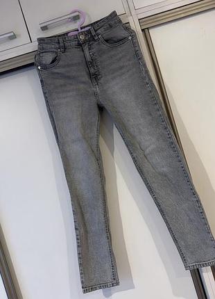 Сірі джинси skinny pull and bear🩶
