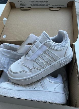 Дитячі кросівки adidas