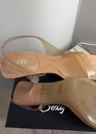 Босоніжки zara